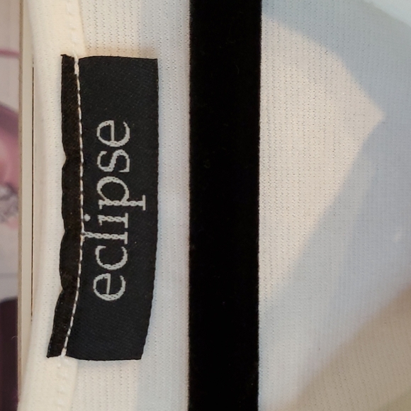 Eclipse White/black blouse - Picture 4 of 5